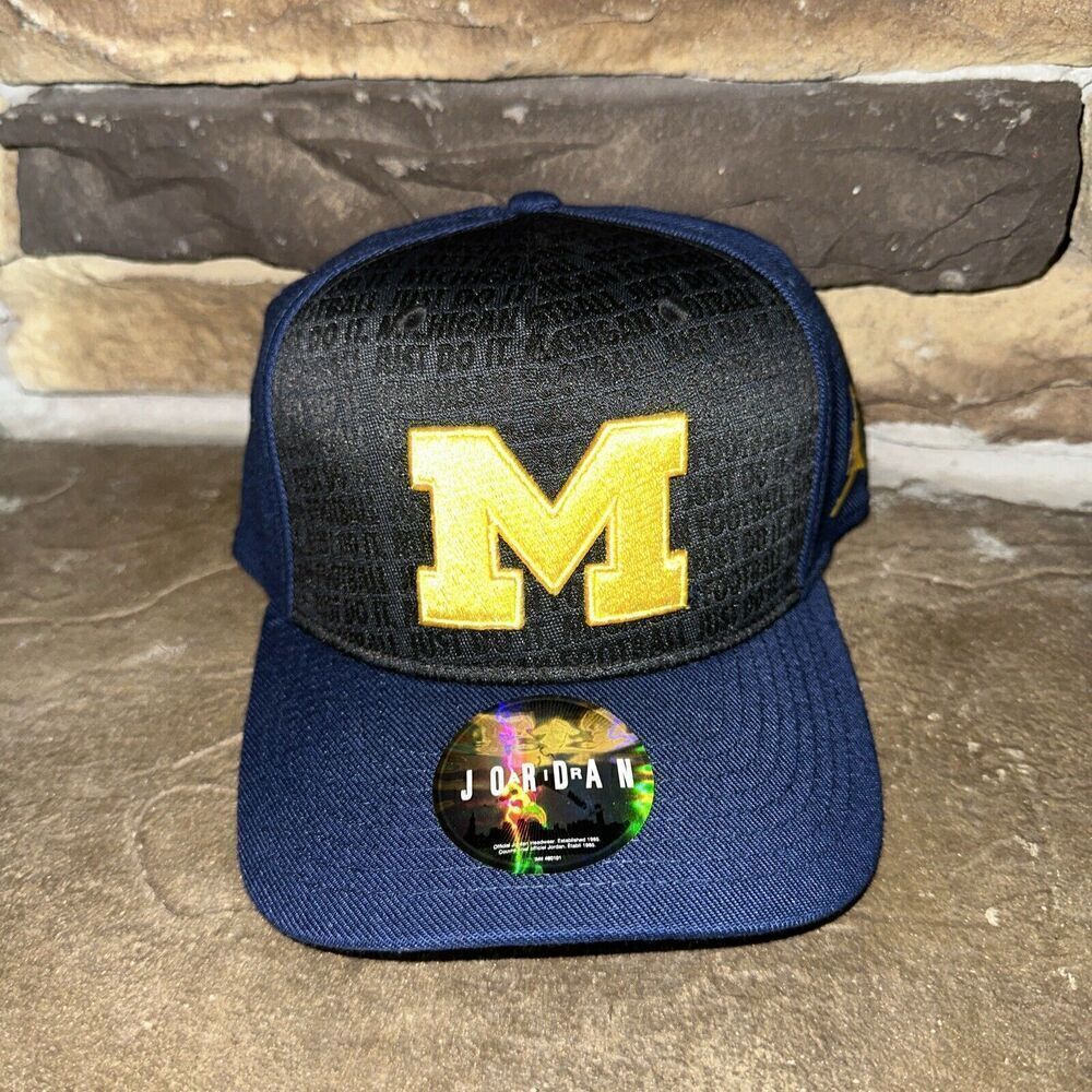 NWT Nike Jordan Ballcap - Michigan Wolverines -- Youth One Size